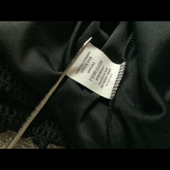 Ricki’s boho blouse, size L, elastic bottom - Picture 5 of 6